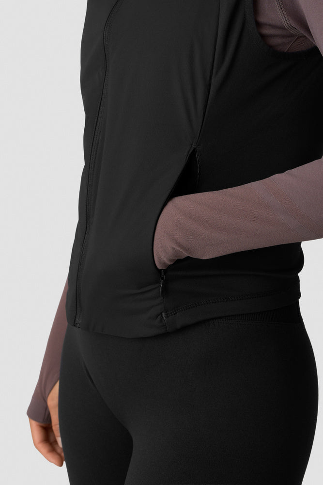 ICIW Essential Insulated Vest Black