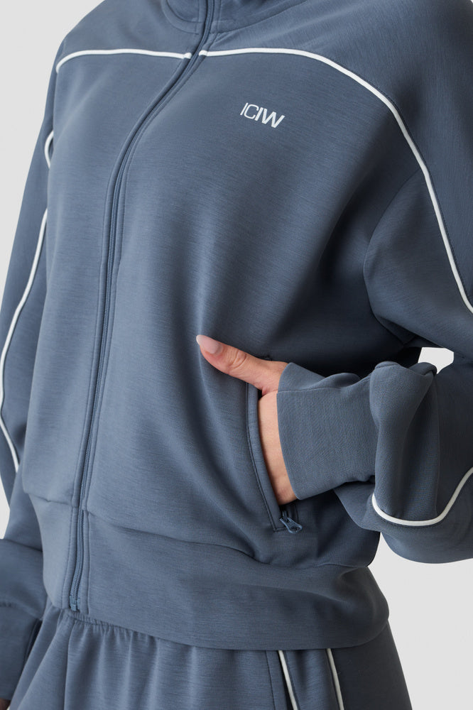 ICIW Contrast Zip Jacket Misty Blue