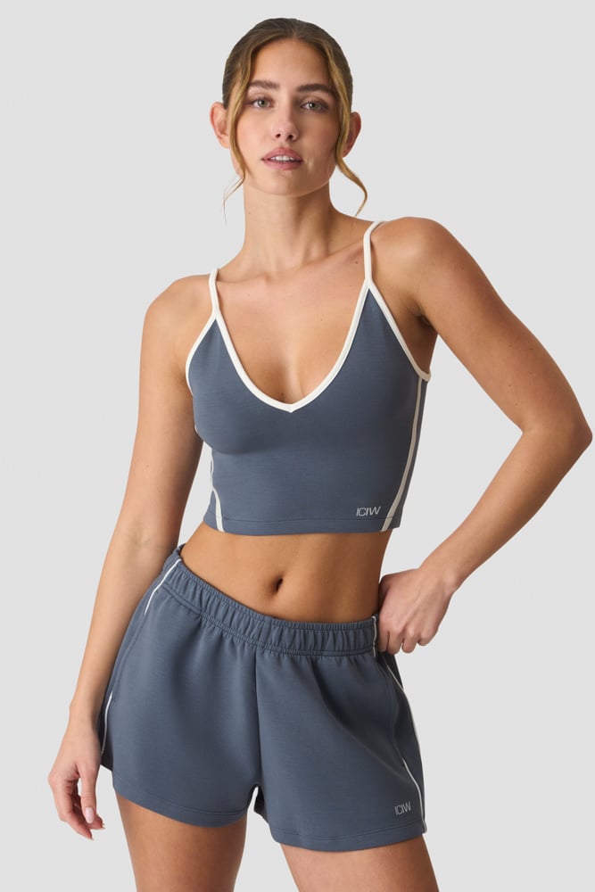 ICIW Contrast V-neck Top Misty Blue