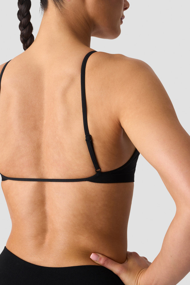 ICIW Smooth Seamless Open-Back Sportsbra Black