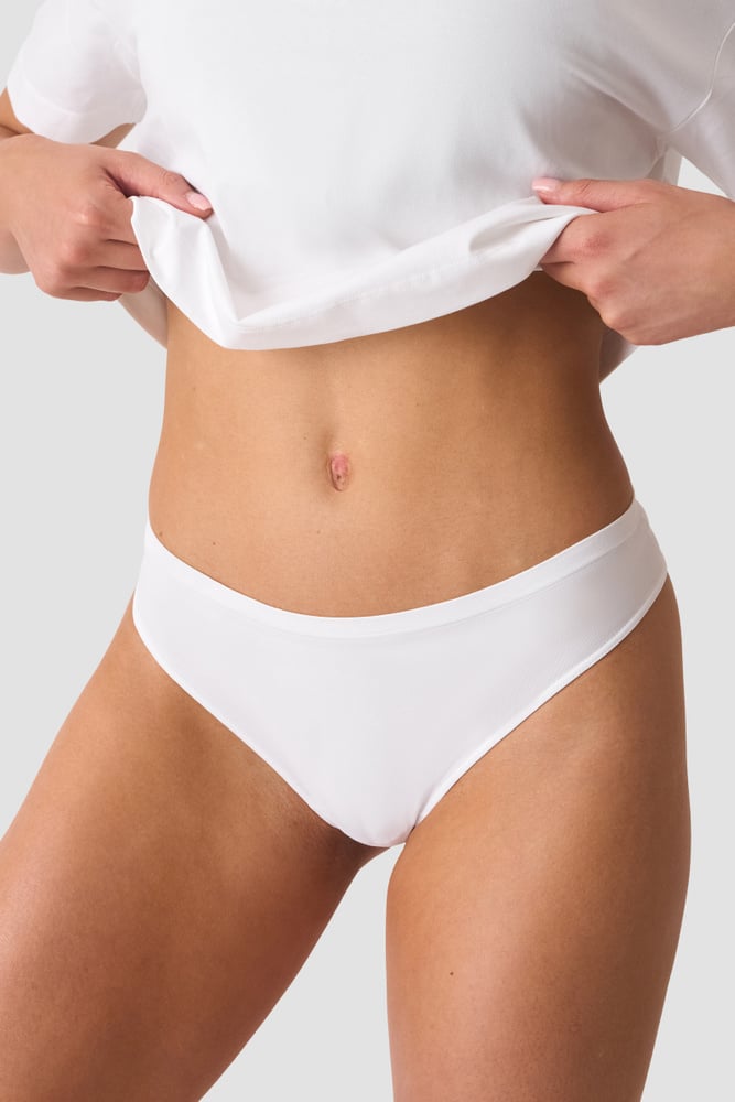 ICIW Smooth Seamless Thong 2-pack White