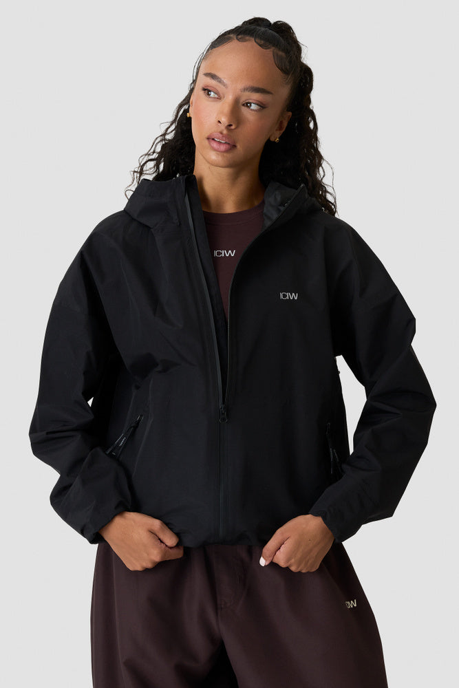 ICIW Essential Shell Jacket Black