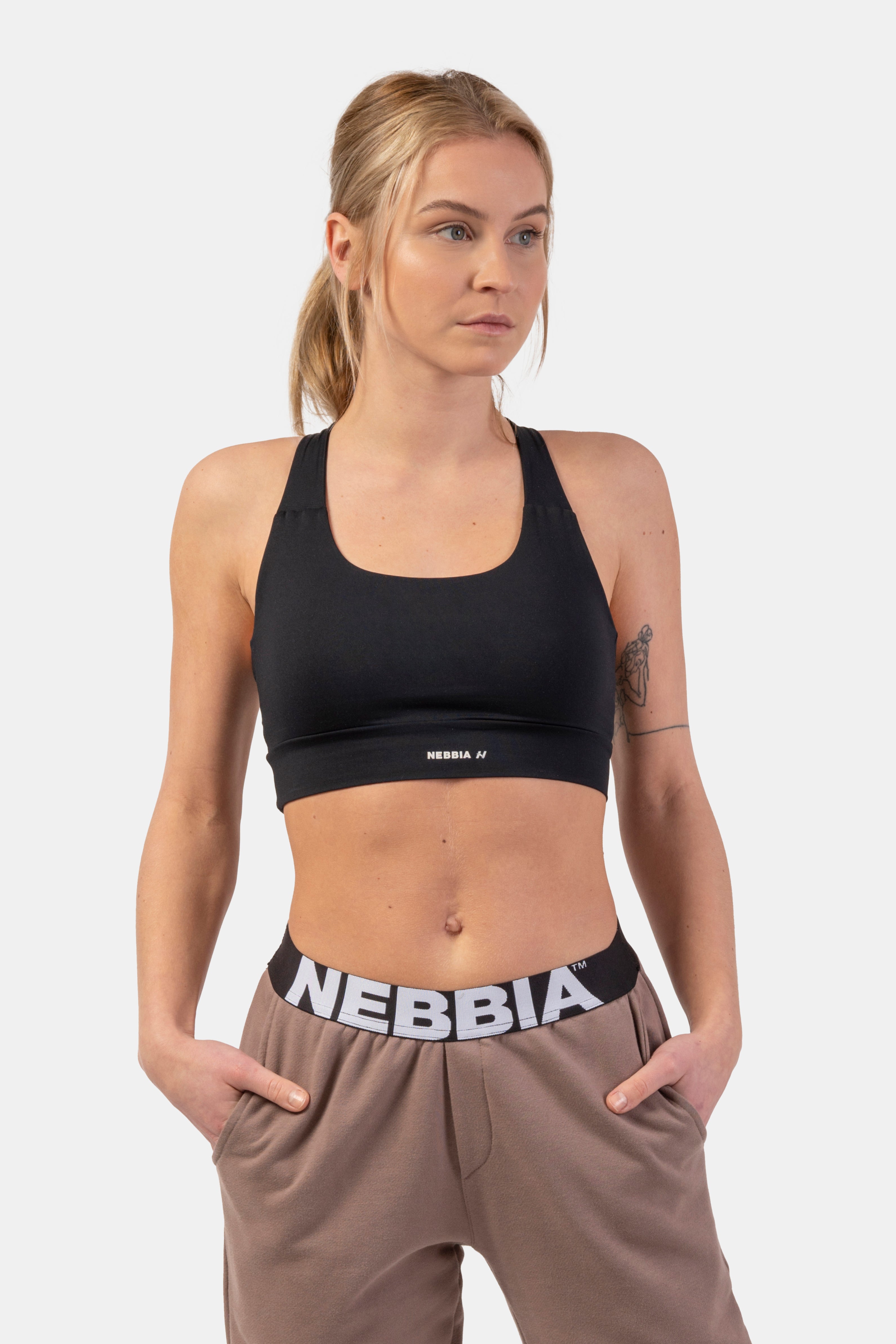 NEBBIA Active Sports Bra with medium impact, black NEBBIA