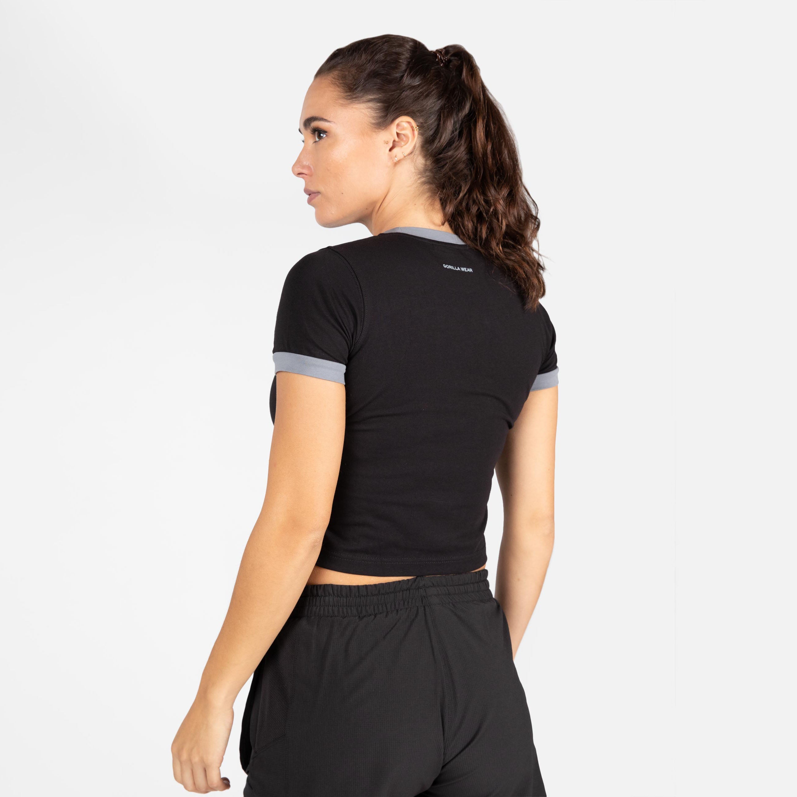 Gorilla Wear New Orleans Cropped T-Shirt, black Gorilla Wear
