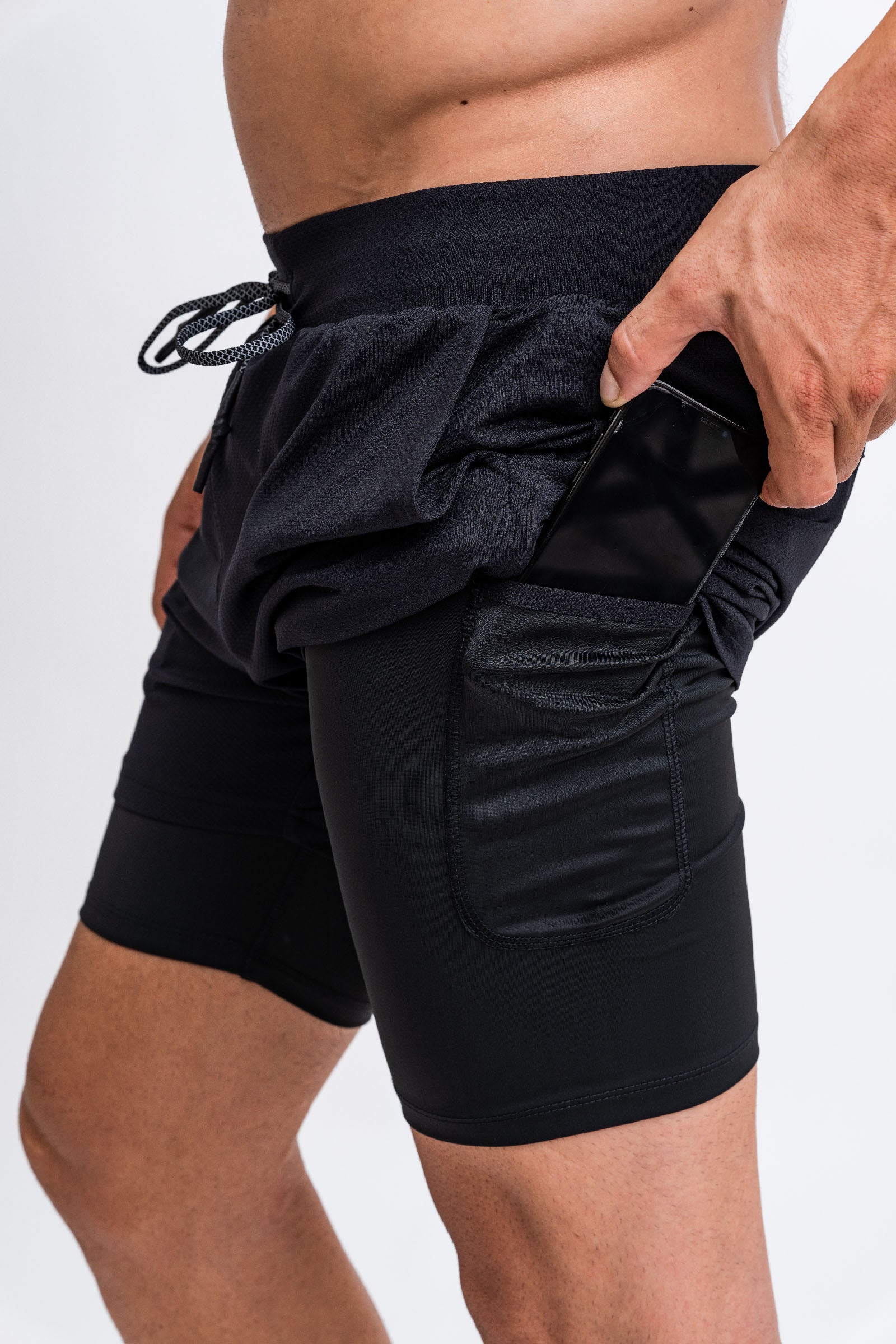 DOSE ATHLETIC 5"Liner Shorts Svart