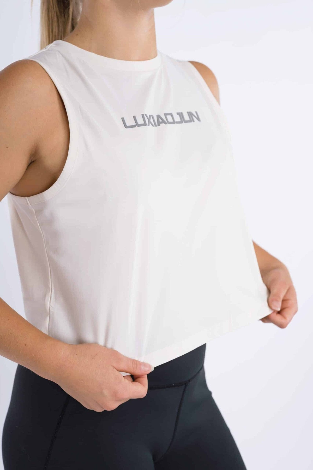 LUXIAOJUN Daily Essentials Women's Performance Crop