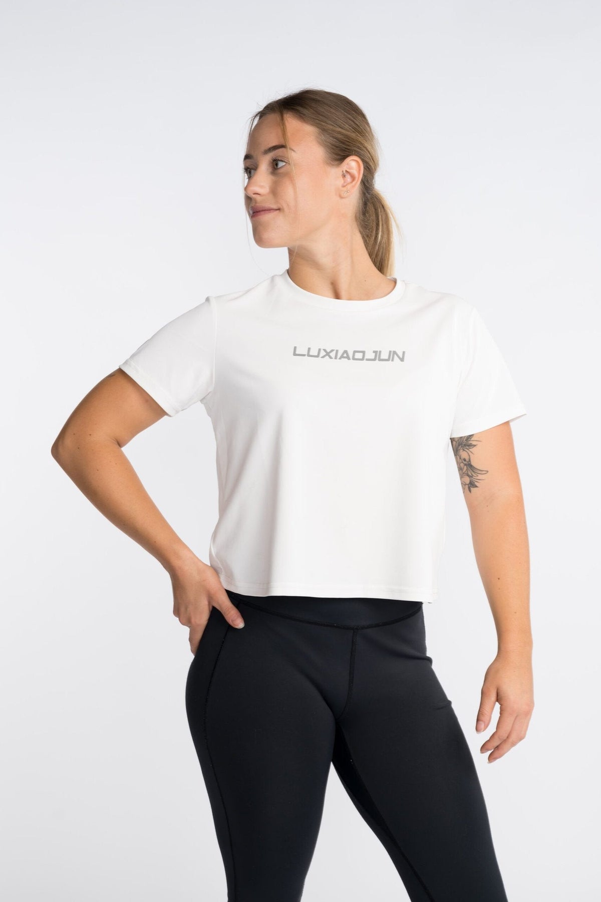 LUXIAOJUN Daily Essentials Women's Performance Tee