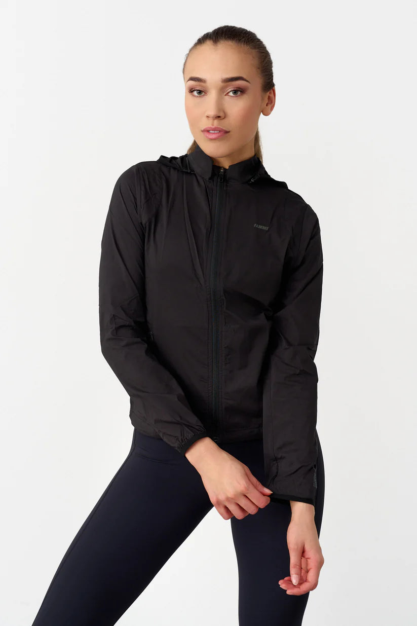 FAMME Pace Running Jacket Svart – Vattentät