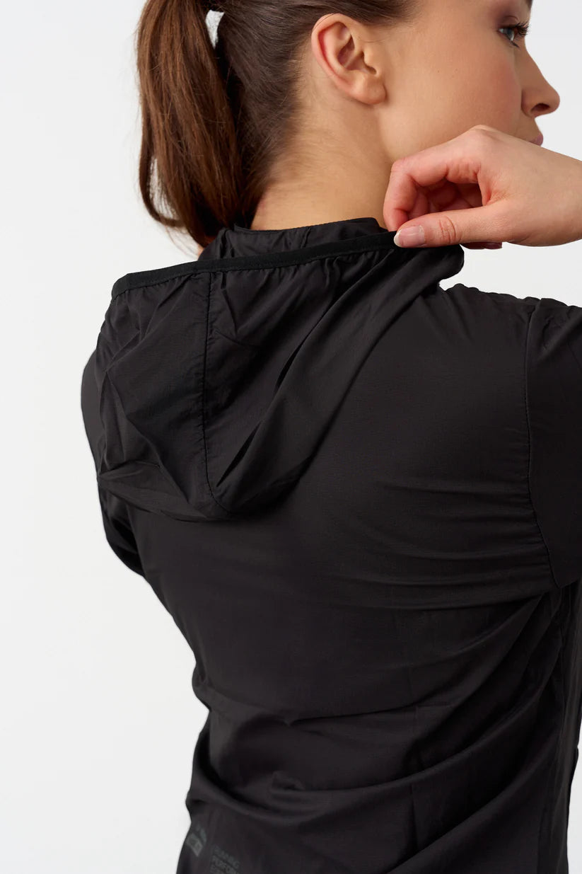 FAMME Pace Running Jacket Svart – Vattentät