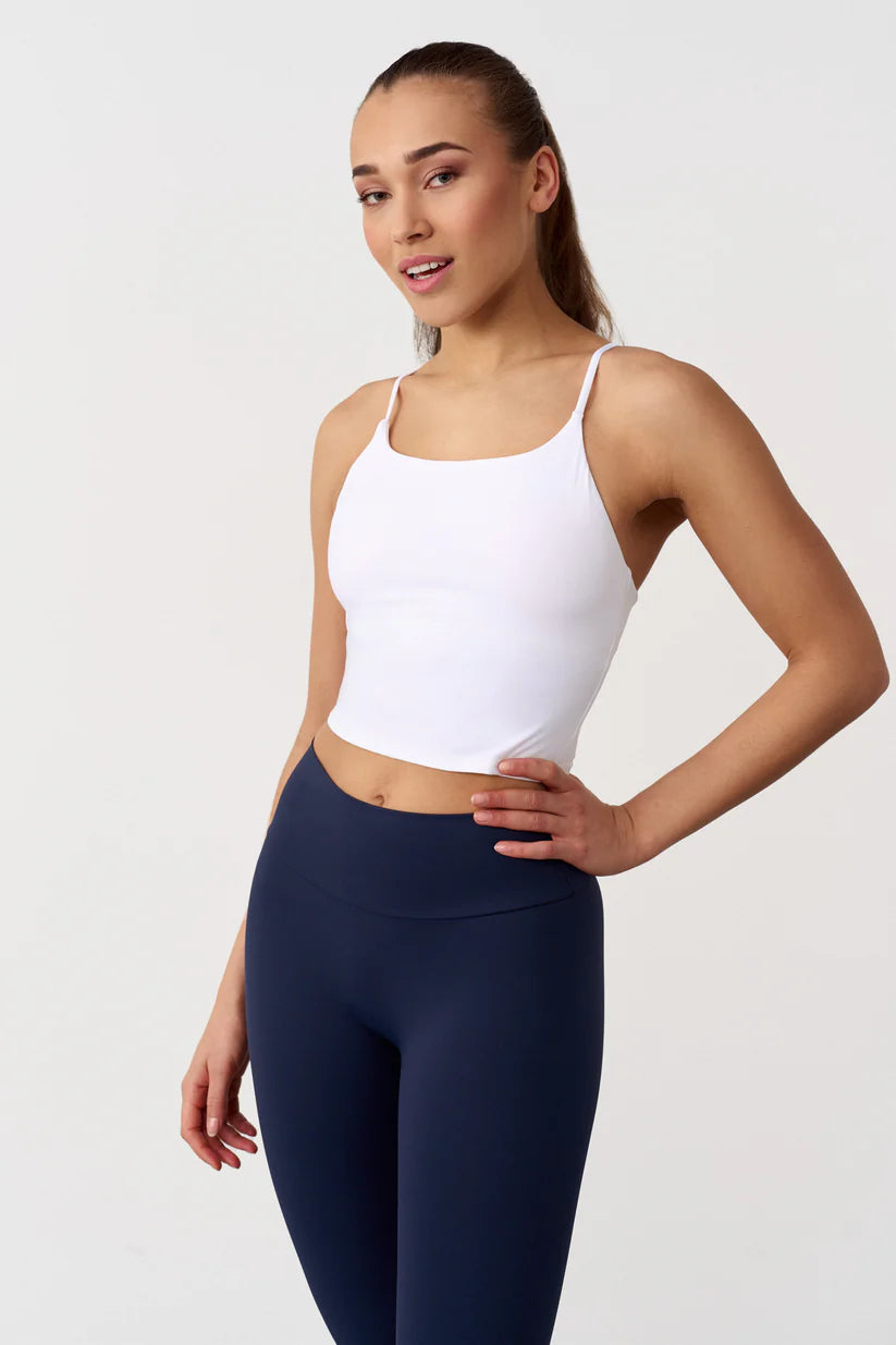 FAMME Signature Crop Top Vit – Träningstopp