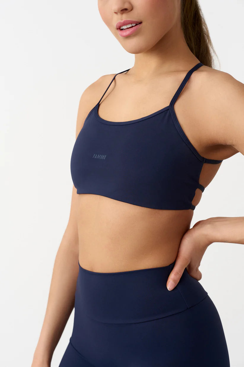 FAMME Signature Flex Sports Bra Navy – Sport-bh
