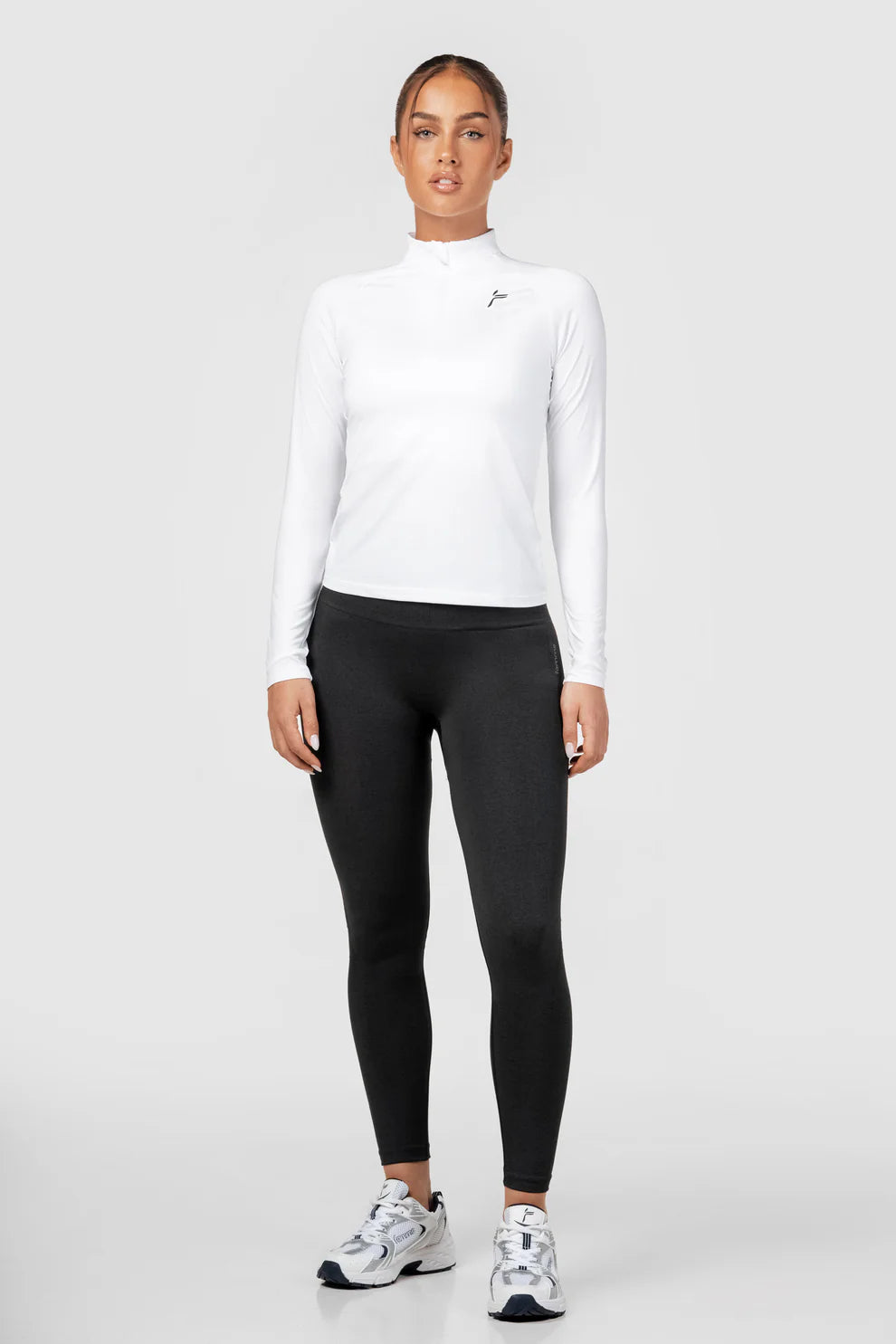 FAMME Essential Long Sleeve Vit