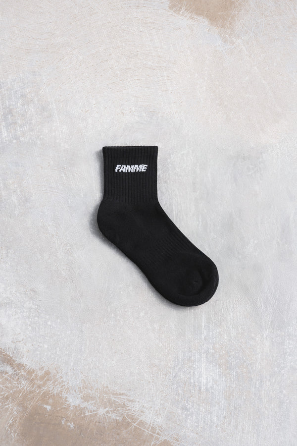 FAMME Sky Knit Socks Svart – Träningsstrumpa FAMME