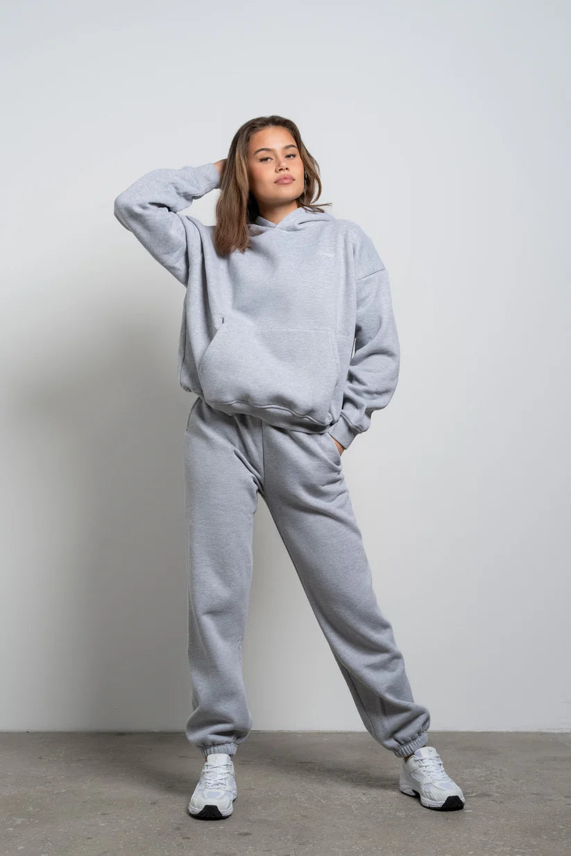 FAMME Essential Oversized Hoodie Grå