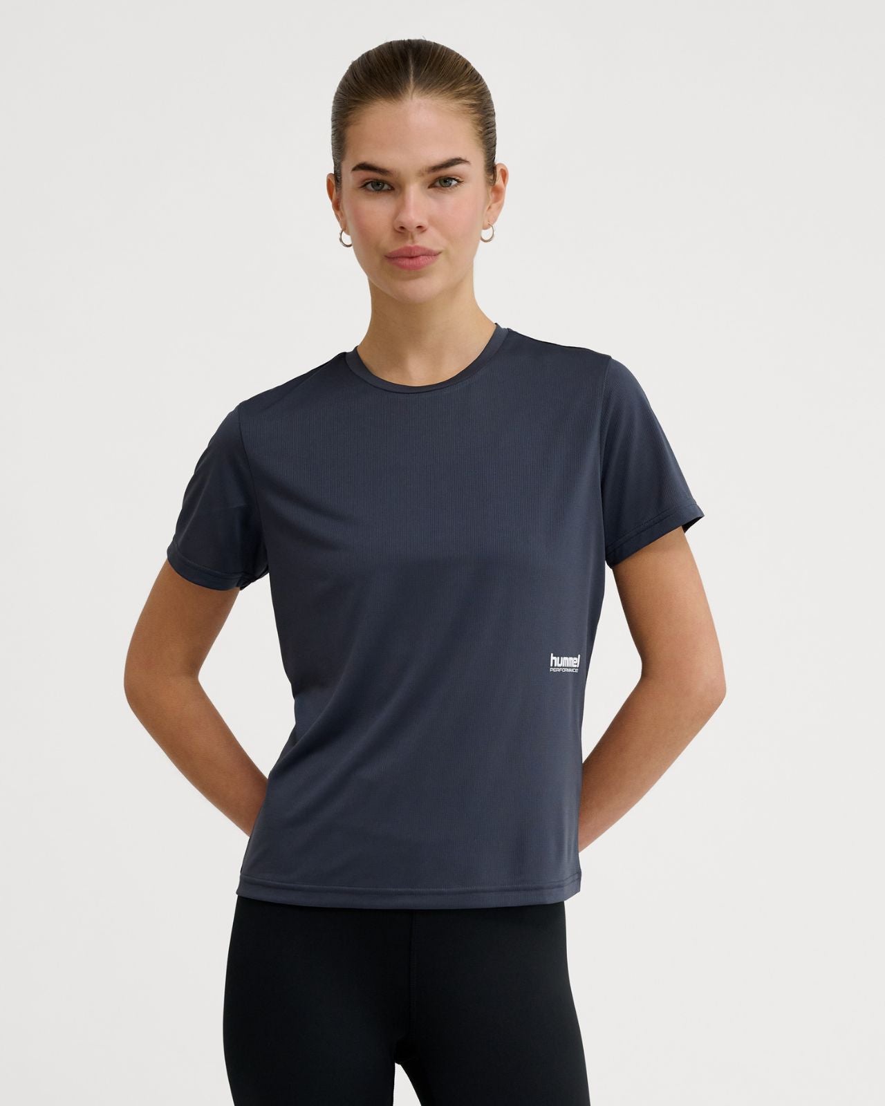 hmlPULSE WORKOUT W T-SHIRT S/S Grå
