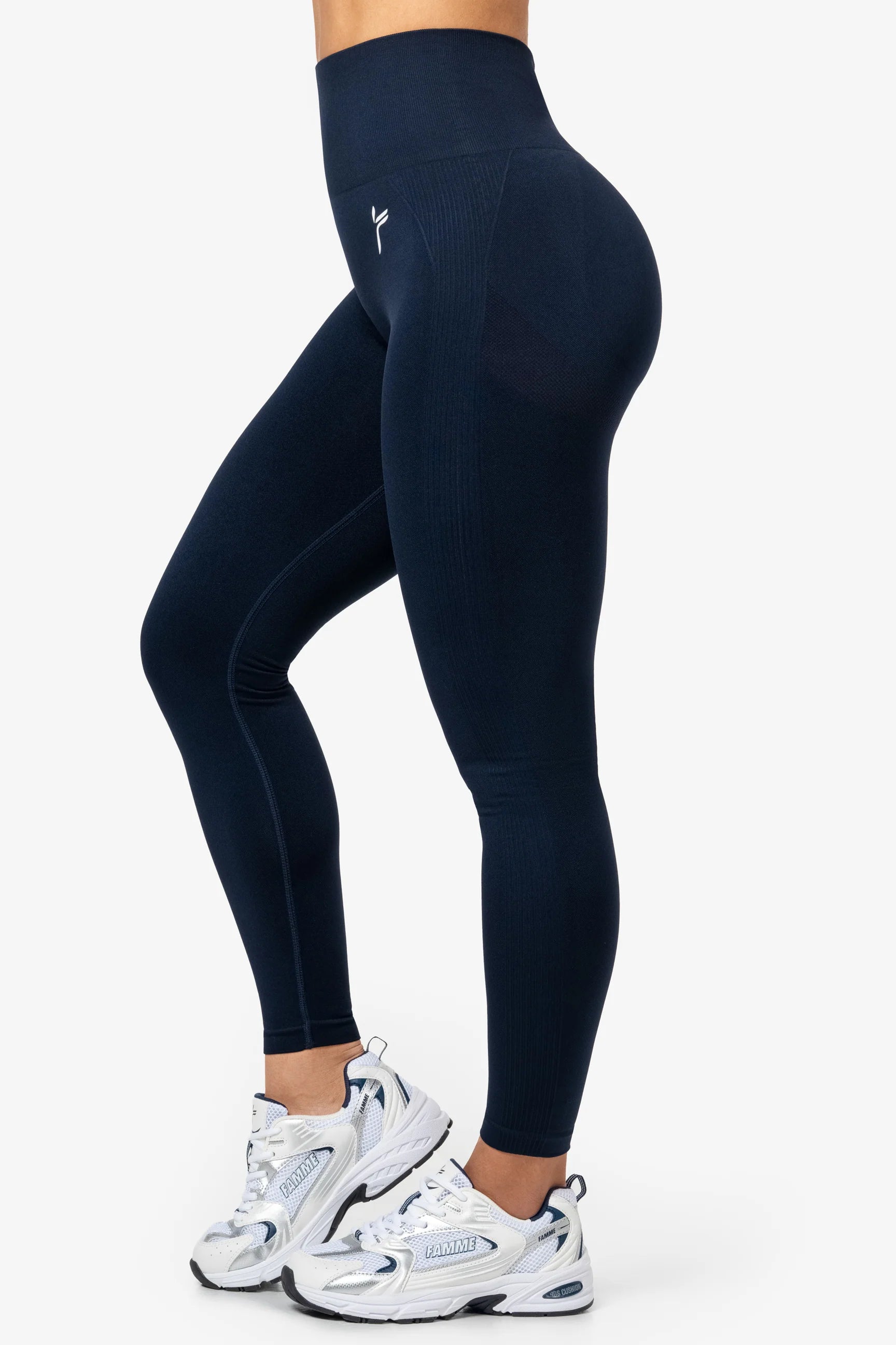 FAMME Peachy Scrunch Tights – Navy Tights