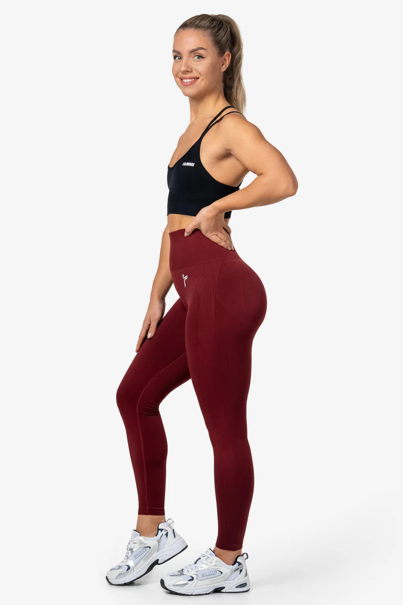 FAMME Peachy Scrunch Tights – Mörk Röda Tights