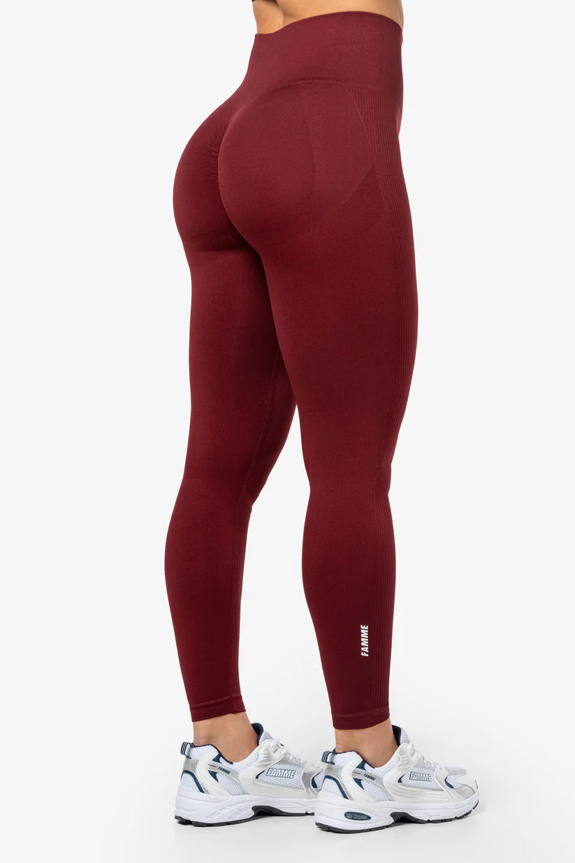FAMME Peachy Scrunch Tights – Mörk Röda Tights