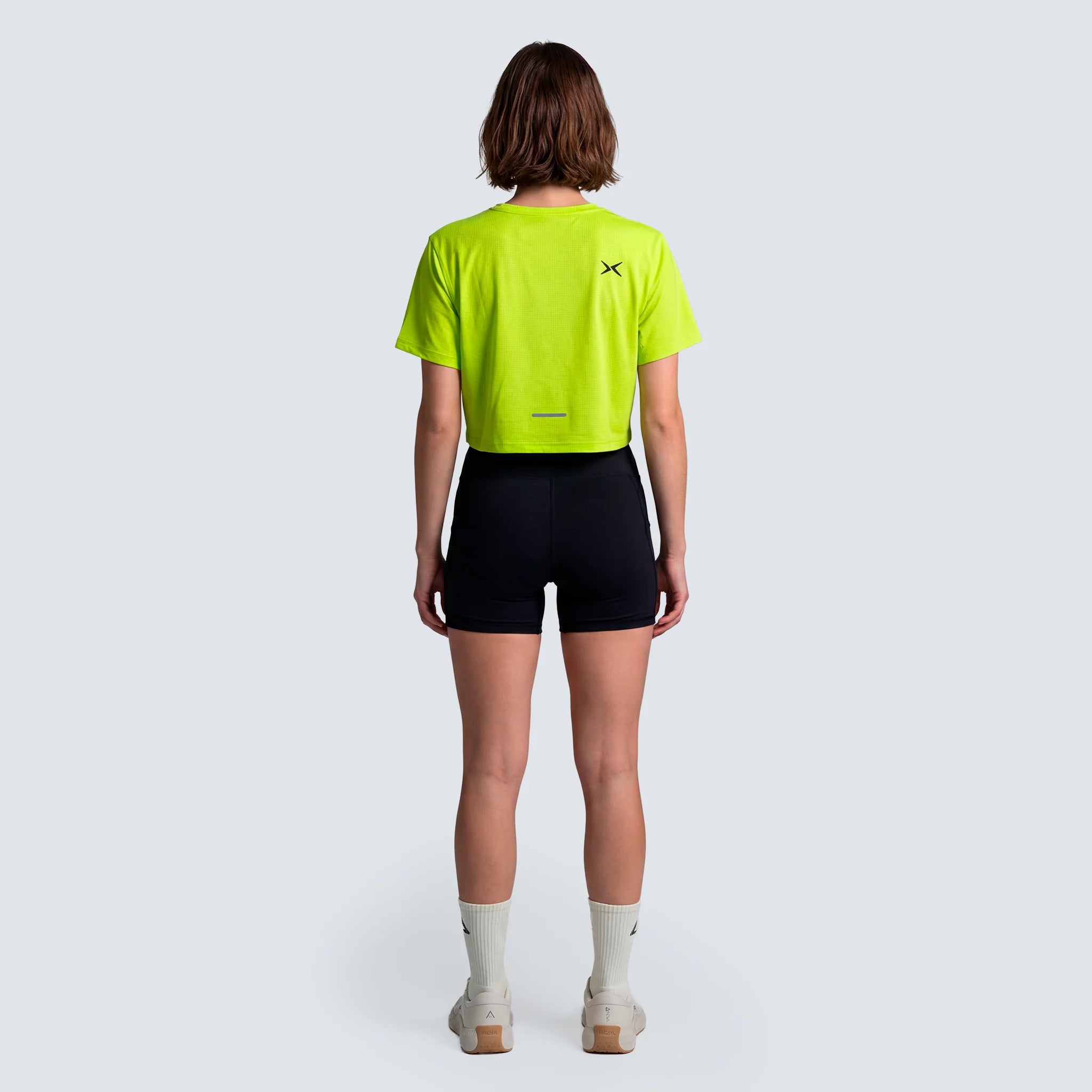 Picsil Crop Performance T-Shirt SS26 Citrus på modell