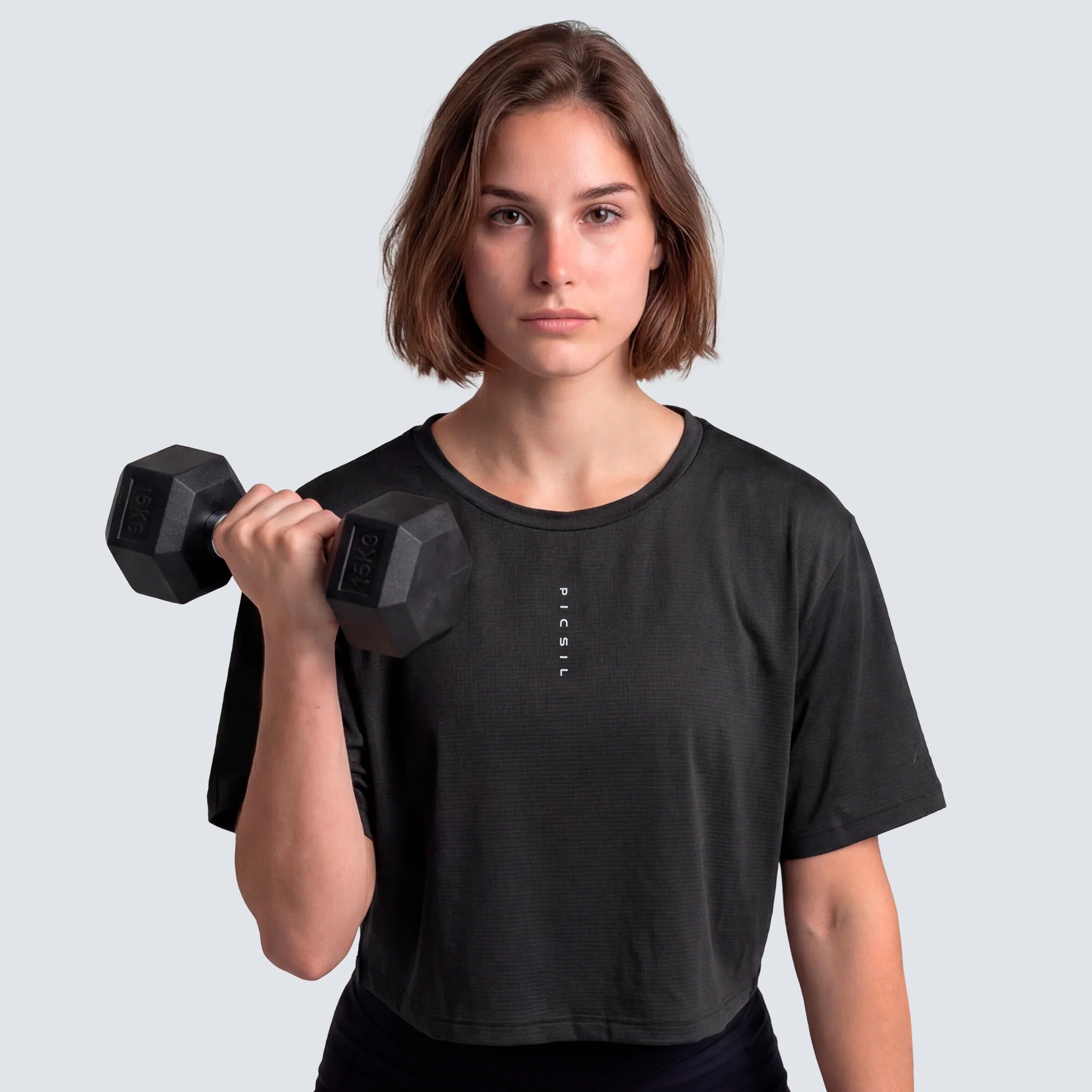 Picsil Crop Performance T-Shirt SS26 Moonless på modell