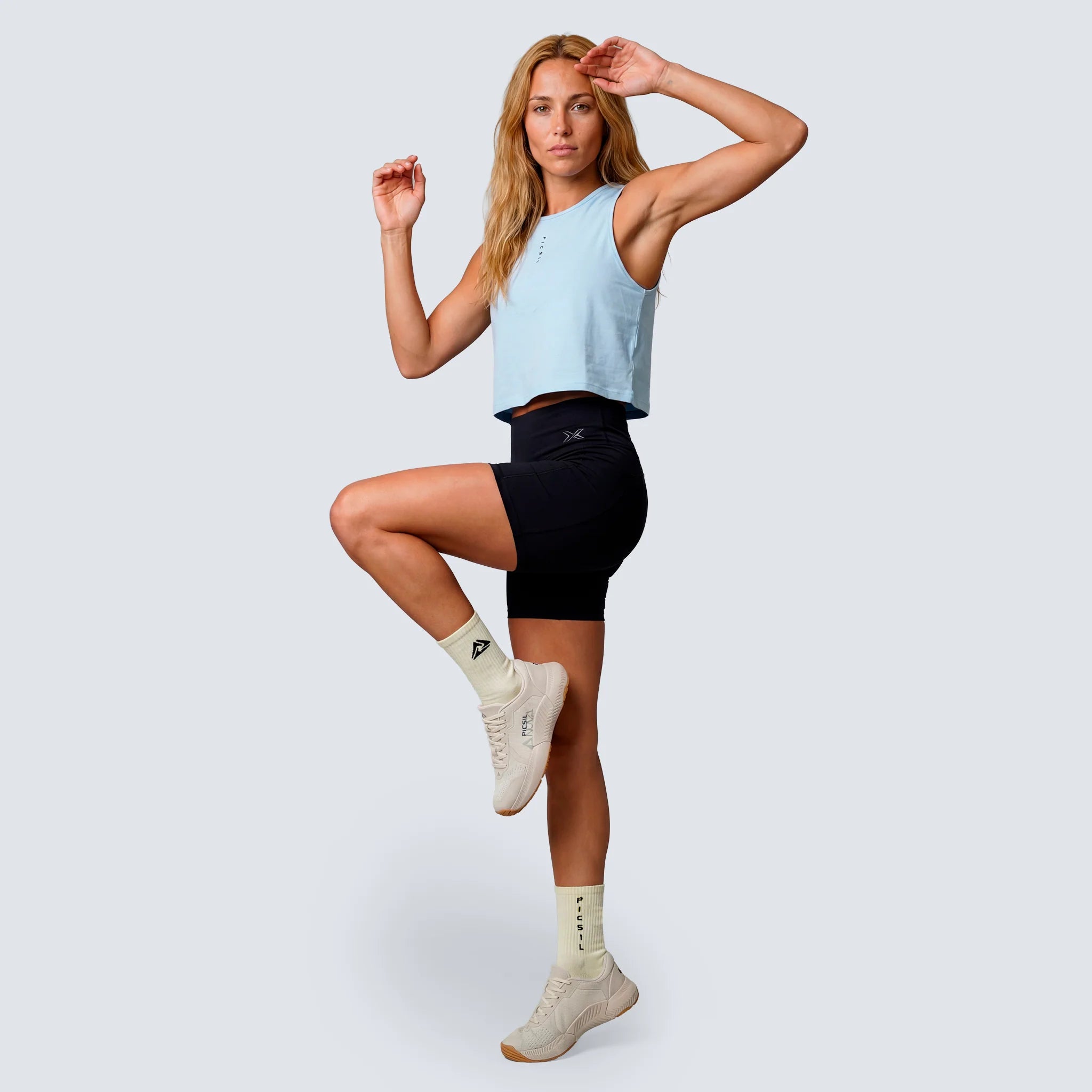 Picsil Performance Tank Top SS26 Cloud på modell