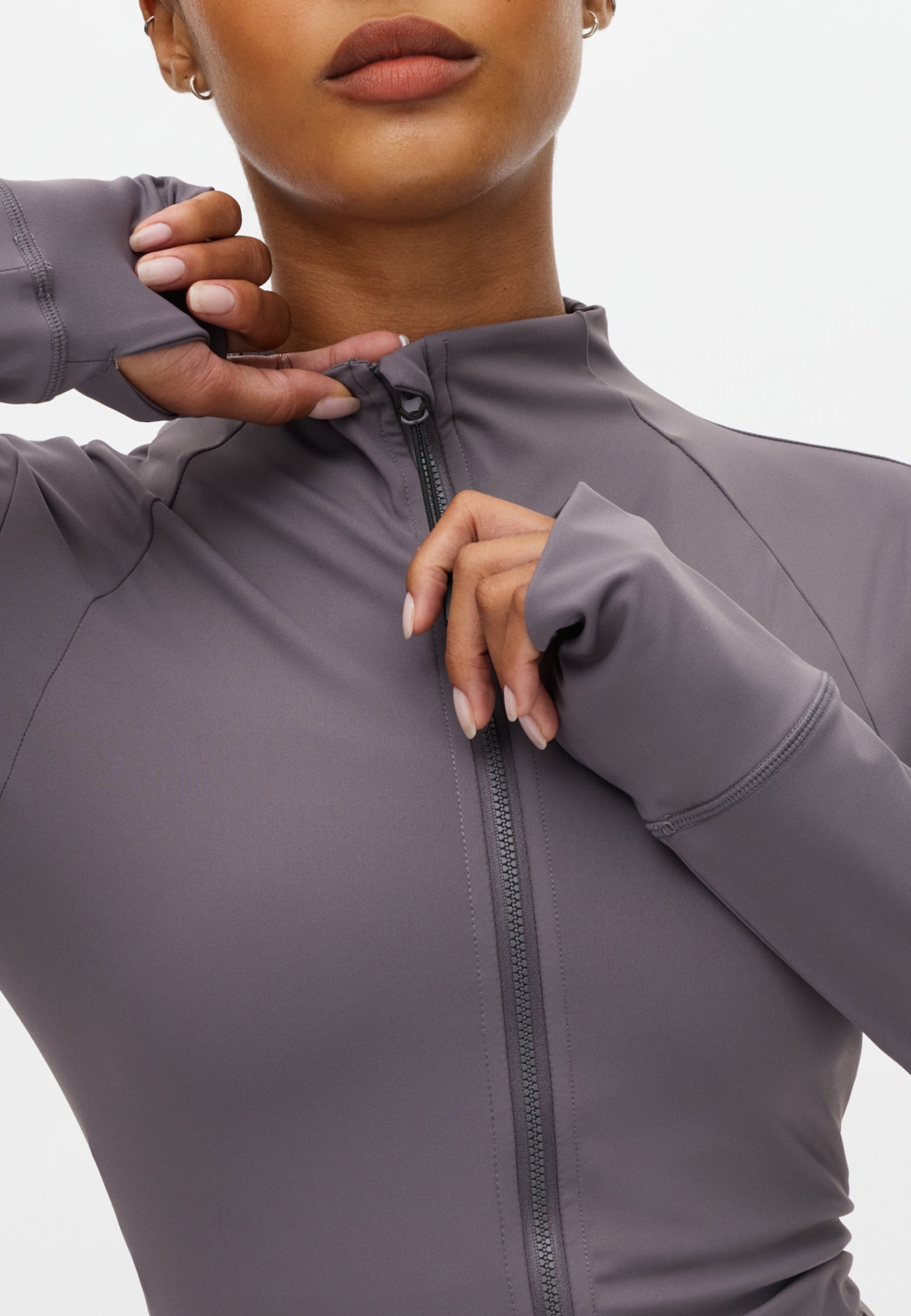 Röhnisch Legacy Full Zip Smoky Lavender – detaljbild av dragkedja och material