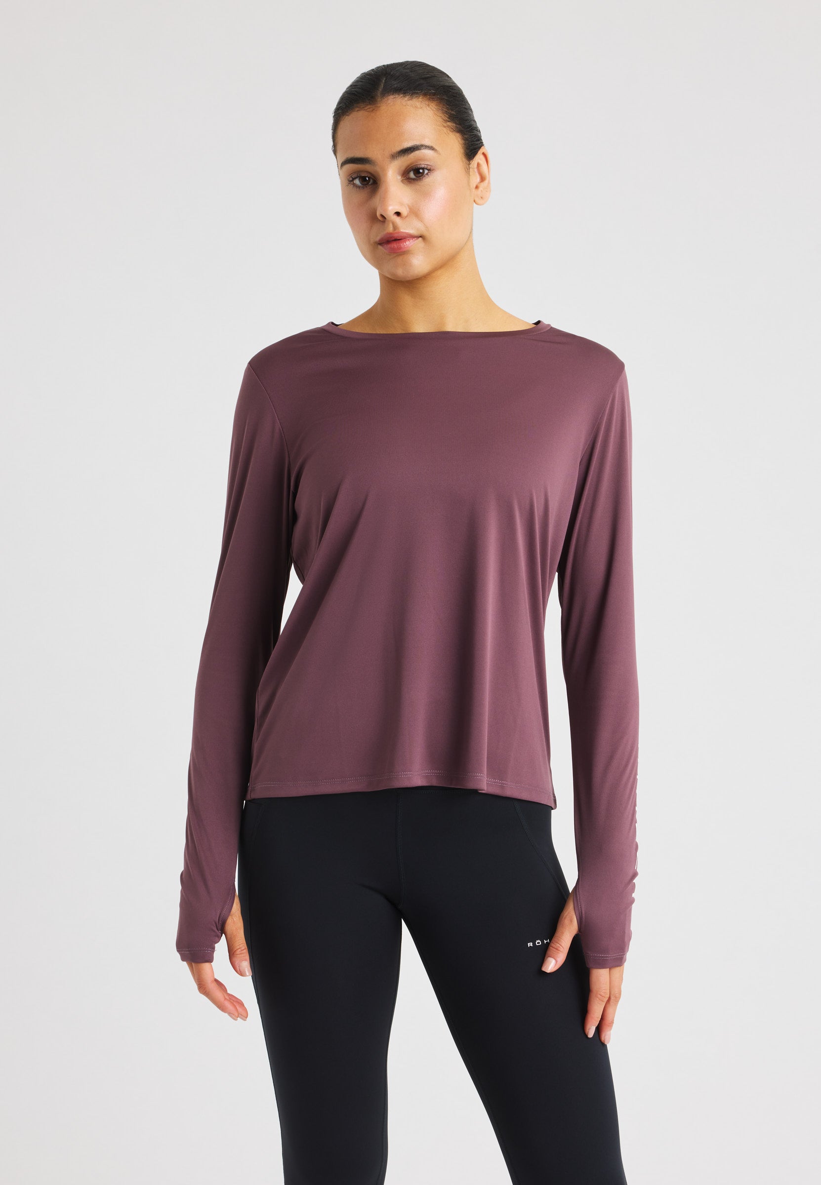 Röhnisch Team Logo Long Sleeve Huckleberry – framsida