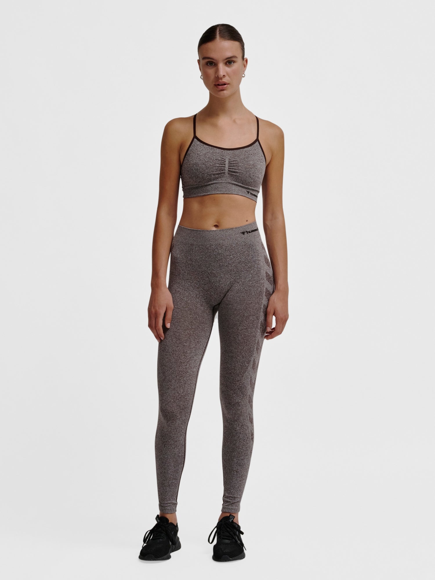 hmlCI SEAMLESS SCRUNCH SPORTS BRA Grå