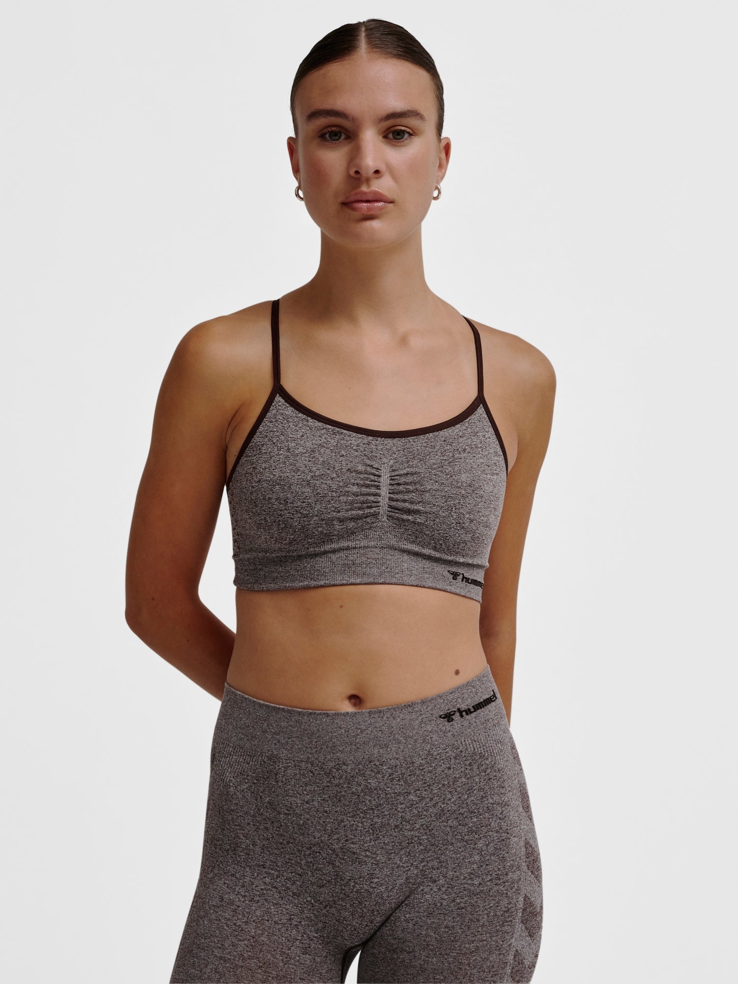 hmlCI SEAMLESS SCRUNCH SPORTS BRA Grå